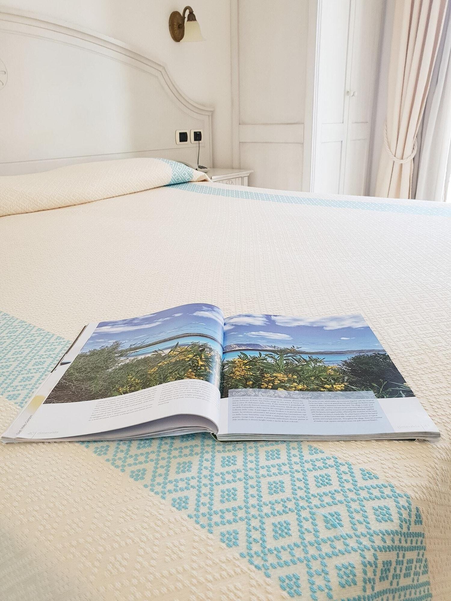Hotel Castello Di Tavolara 3*