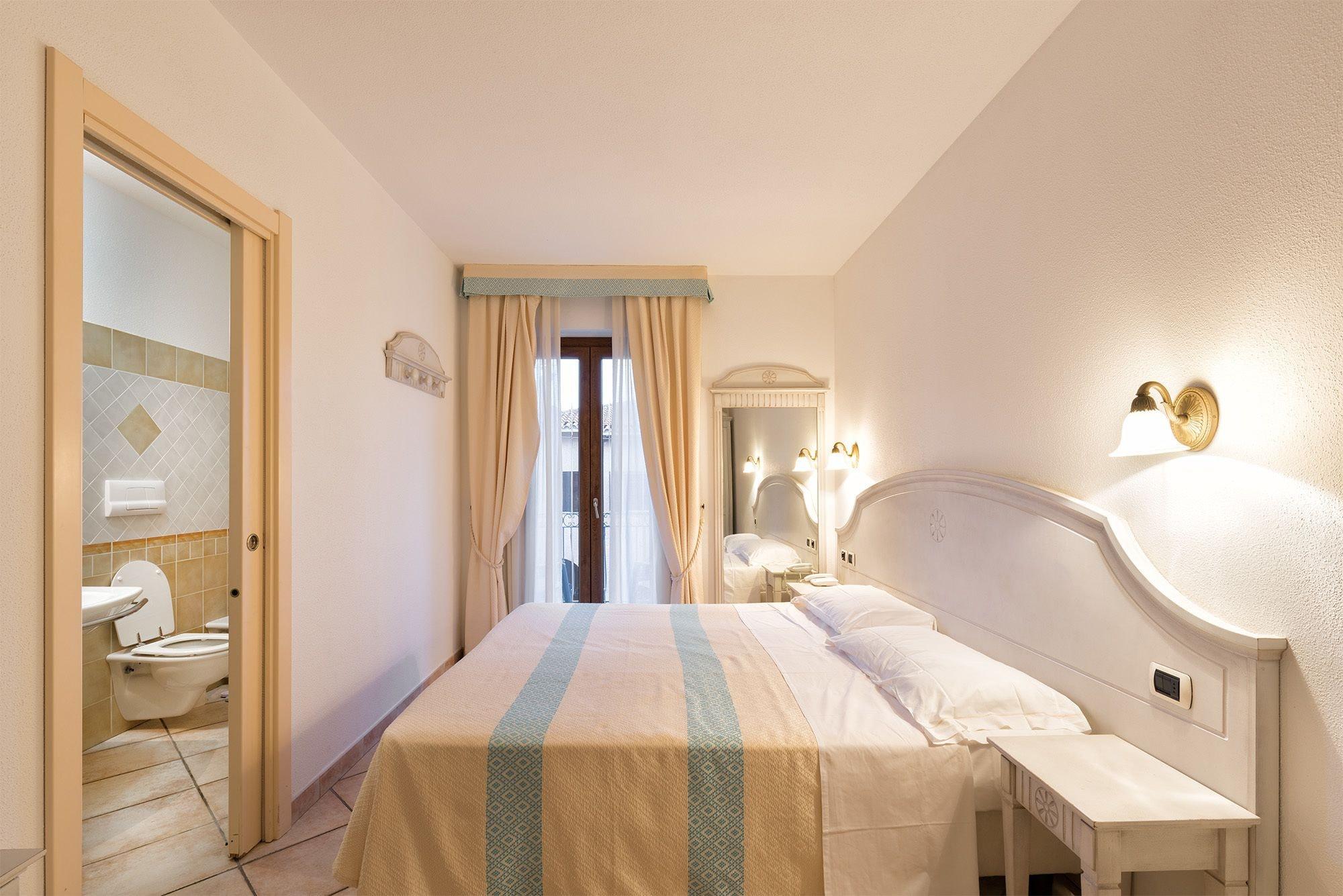 Hotel Castello Di Tavolara Porto San Paolo (Sardinia)